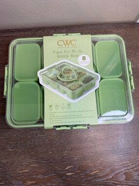 Cook nwt With Color Sparkle Snack Box Food Storage Container Green